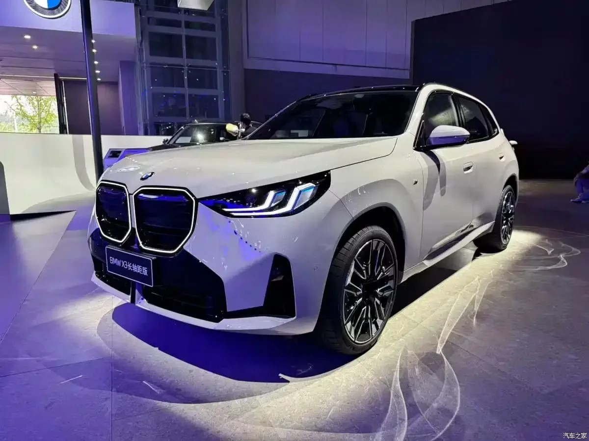 BMW официально представила кроссовер X3 нового поколения
