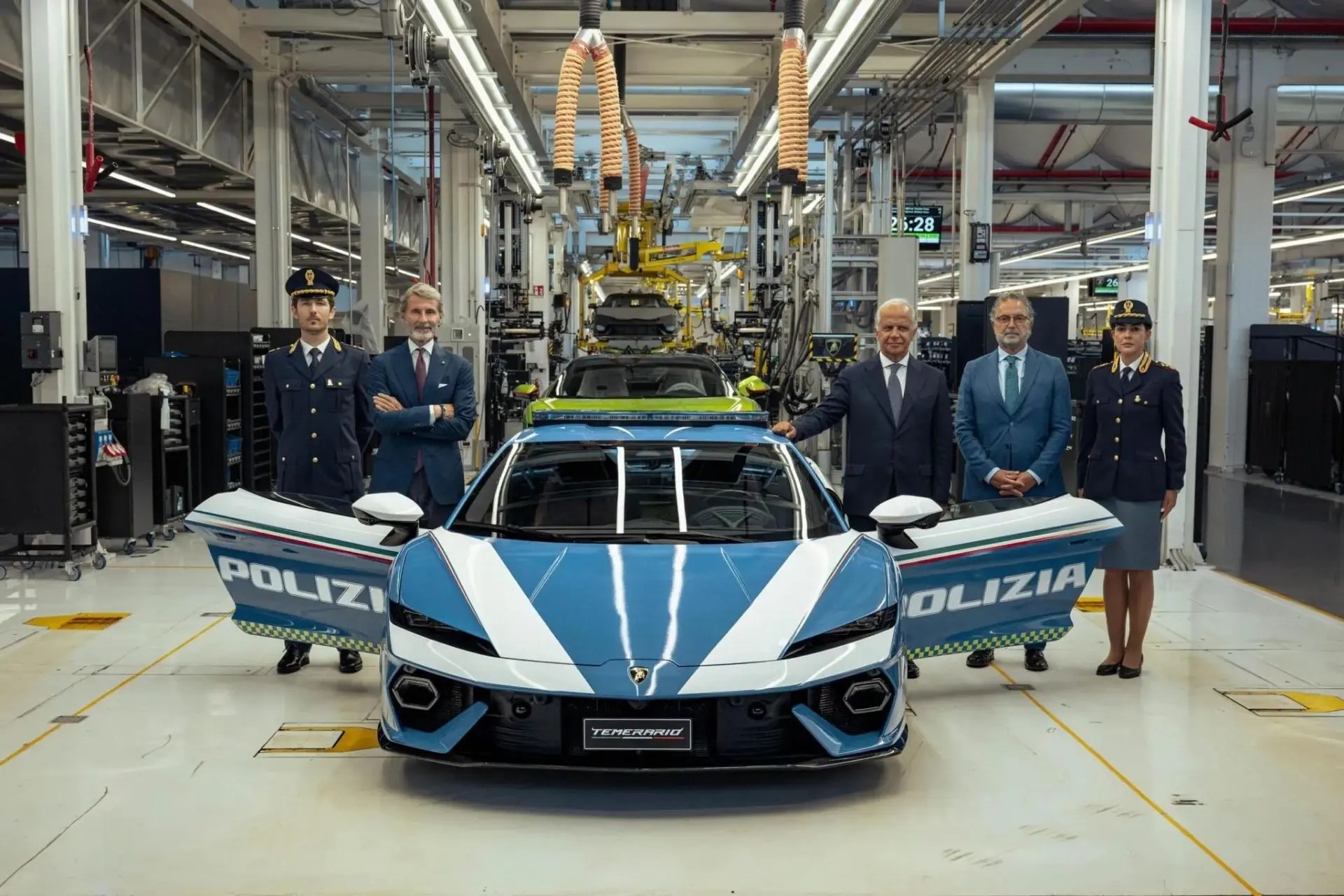В Италии полицейский парк пополнился новым суперкаром — Lamborghini Temerario Polizia